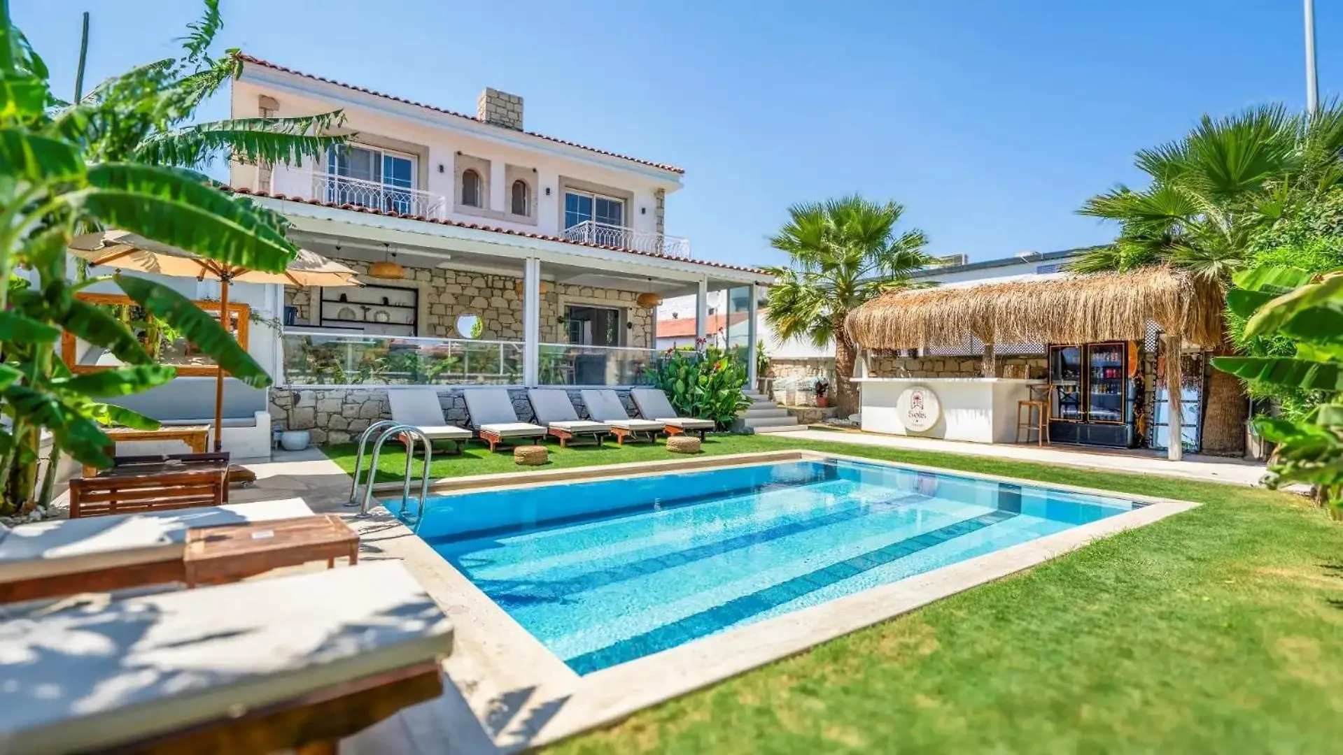 Solis Alacati location